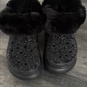 Crocs Black Stomp  Fur Lined comfy Clog  M7 | W9 NWOT Custom Bedazzled BLING